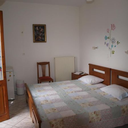Artemonas Batika Rooms מראה חיצוני תמונה